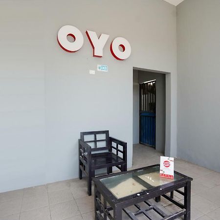 פרובולינגו Oyo 1316 Mentari Family Homestay מראה חיצוני תמונה