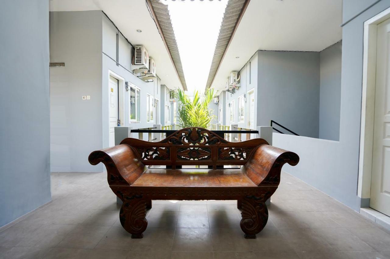 פרובולינגו Oyo 1316 Mentari Family Homestay מראה חיצוני תמונה