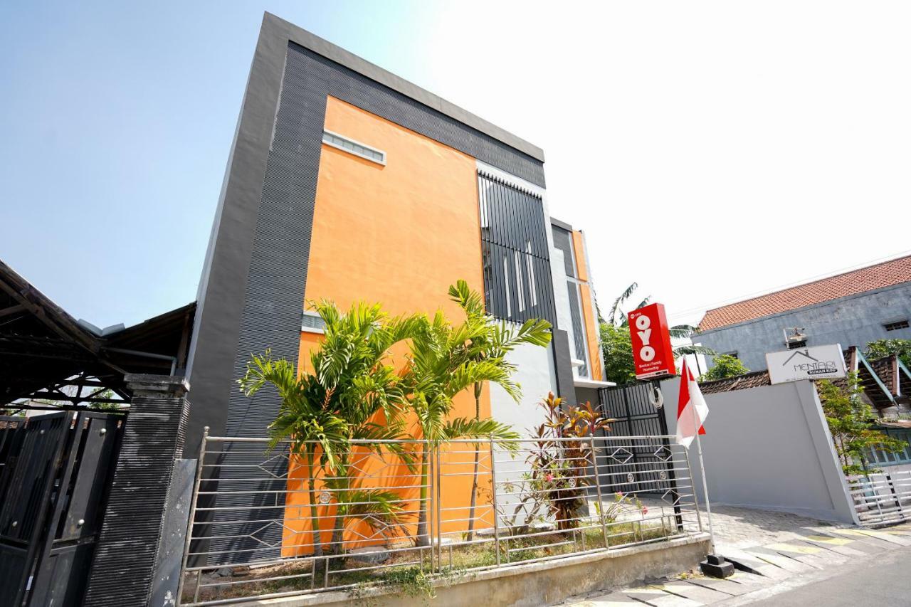 פרובולינגו Oyo 1316 Mentari Family Homestay מראה חיצוני תמונה