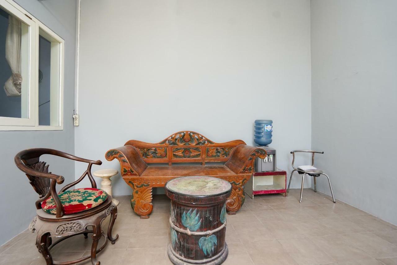 פרובולינגו Oyo 1316 Mentari Family Homestay מראה חיצוני תמונה