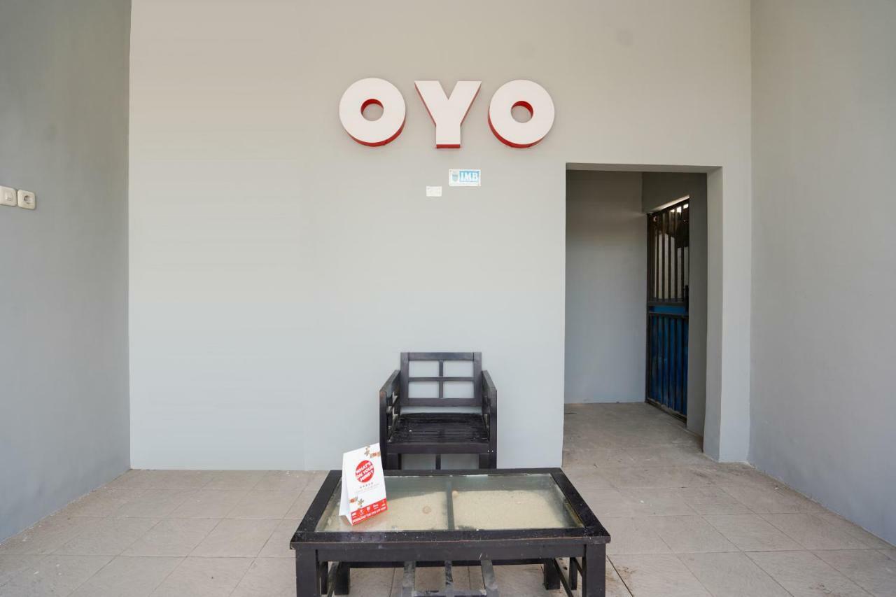 פרובולינגו Oyo 1316 Mentari Family Homestay מראה חיצוני תמונה